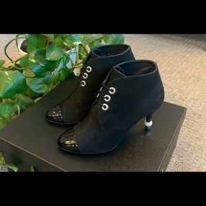 CHANEL Black Combat Lace Up Booties / Heels Size EU 35 / US 5